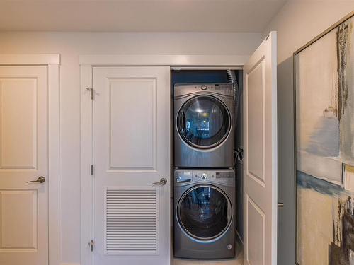 1801 9720 106 Street, Edmonton, AB - Indoor Photo Showing Laundry Room