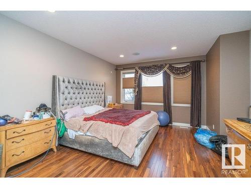 37 1225 Wanyandi Road, Edmonton, AB - Indoor Photo Showing Bedroom