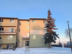 5, 13460 FORT Road  Edmonton, AB T5A 1C5