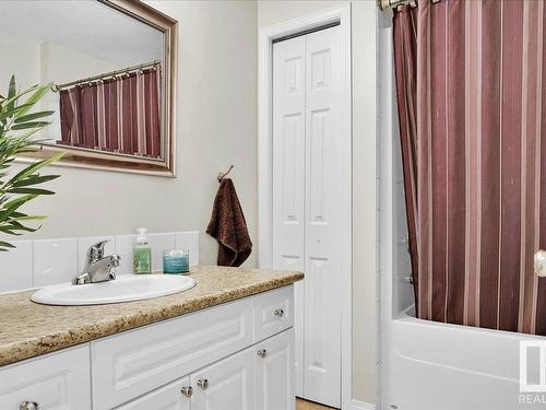 4610 47 Avenue, Redwater, AB - Indoor Photo Showing Bathroom