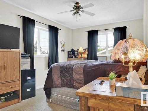 4610 47 Avenue, Redwater, AB - Indoor Photo Showing Bedroom