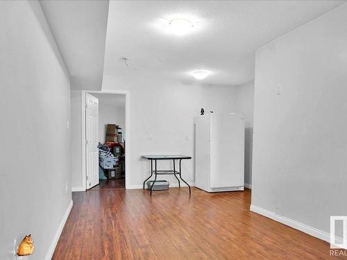 4610 47 Avenue, Redwater, AB - Indoor Photo Showing Other Room