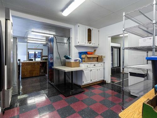 270002 Twp Rd 472A Ne, Rural Wetaskiwin County, AB - Indoor Photo Showing Kitchen