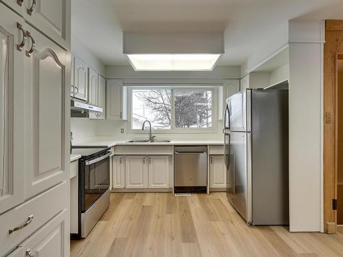 8314 165 Street, Edmonton, AB - Indoor Photo Showing Kitchen With Double Sink With Upgraded Kitchen