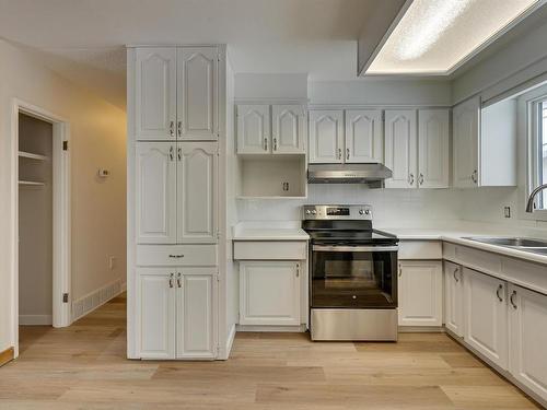 8314 165 Street, Edmonton, AB - Indoor Photo Showing Kitchen