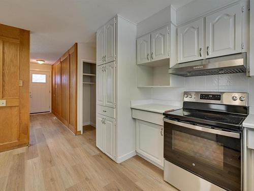 8314 165 Street, Edmonton, AB - Indoor Photo Showing Kitchen