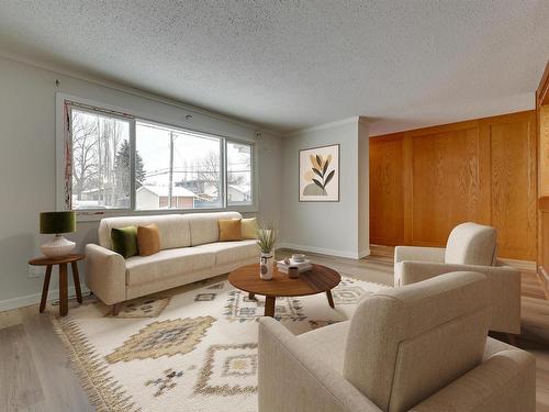 8314 165 Street, Edmonton, AB - Indoor Photo Showing Living Room