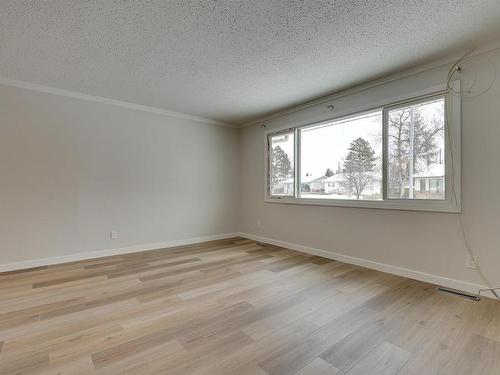 8314 165 Street, Edmonton, AB - Indoor Photo Showing Other Room