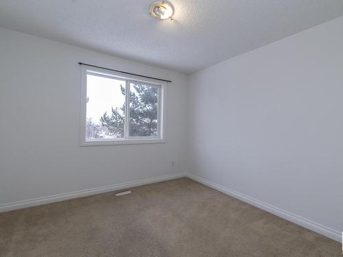 121 12050 17 Avenue, Edmonton, AB - Indoor Photo Showing Other Room