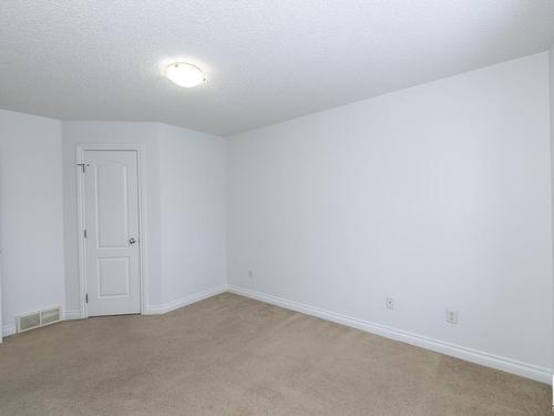 121 12050 17 Avenue, Edmonton, AB - Indoor Photo Showing Other Room