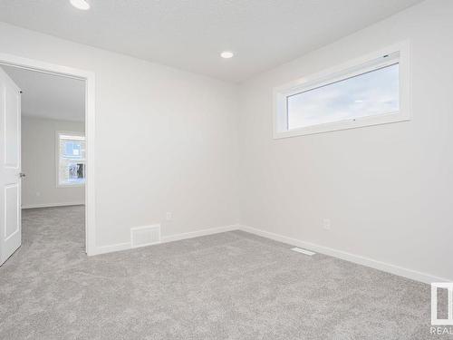 41 Gambel Loop, Spruce Grove, AB - Indoor Photo Showing Other Room