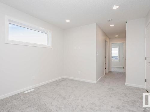 41 Gambel Loop, Spruce Grove, AB - Indoor Photo Showing Other Room