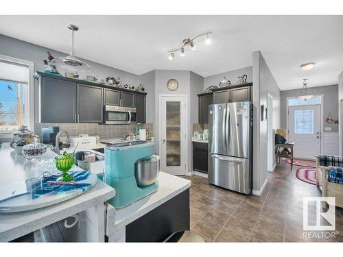 4 4908 43 Street, Legal, AB - Indoor Photo Showing Kitchen