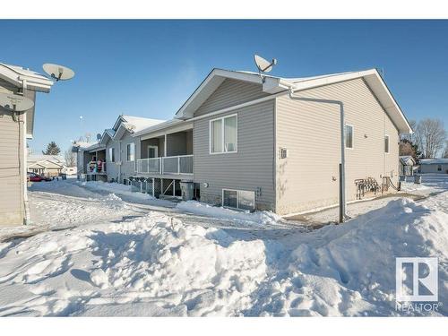 4 4908 43 Street, Legal, AB - Outdoor