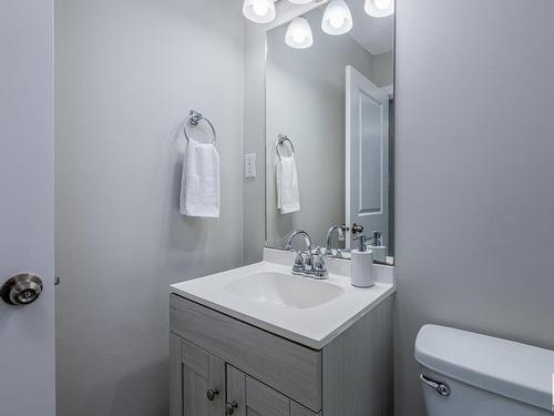 204 Centennial Court Nw, Edmonton, AB - Indoor Photo Showing Bathroom