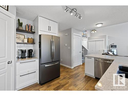 14957 135 Street, Edmonton, AB - Indoor Photo Showing Kitchen