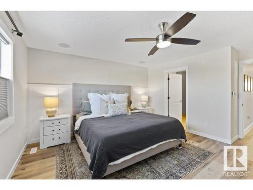 14957 135 Street, Edmonton, AB - Indoor Photo Showing Bedroom