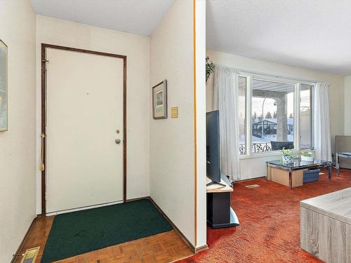 400 Lee Ridge Road, Edmonton, AB - Indoor Photo Showing Other Room