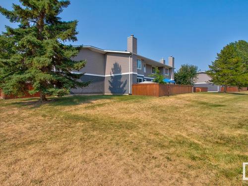 658 Lakewood Road, Edmonton, AB - Outdoor