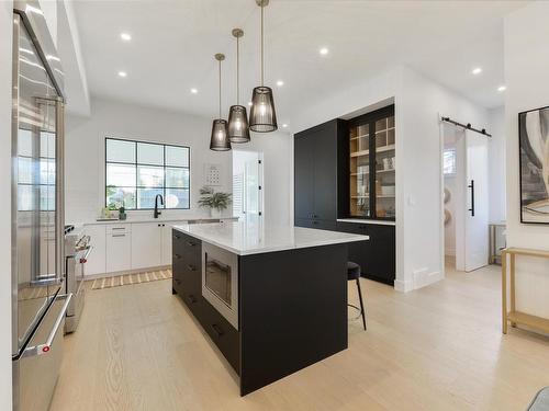 8105 144 Street, Edmonton, AB - Indoor Photo Showing Kitchen With Upgraded Kitchen