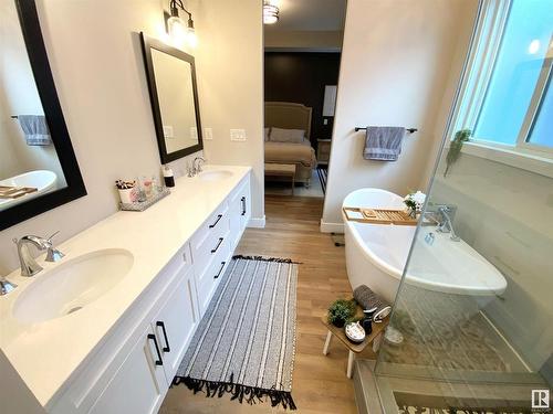 3 Holt Cove, Spruce Grove, AB - Indoor Photo Showing Bathroom