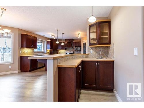 1021 Downey Way, Edmonton, AB - Indoor Photo Showing Kitchen