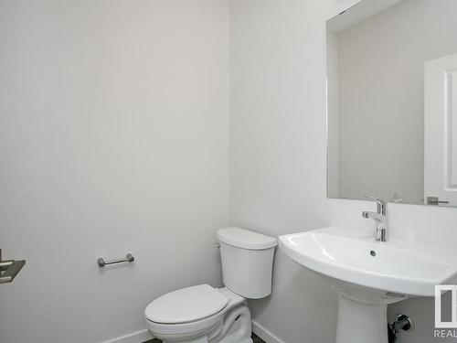 73 Chelles Wynd, St. Albert, AB - Indoor Photo Showing Bathroom