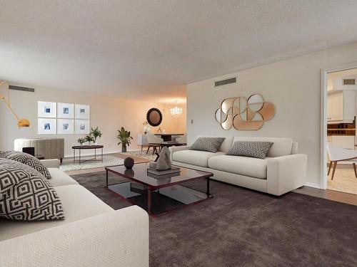 5A 10050 118 Street, Edmonton, AB - Indoor Photo Showing Living Room