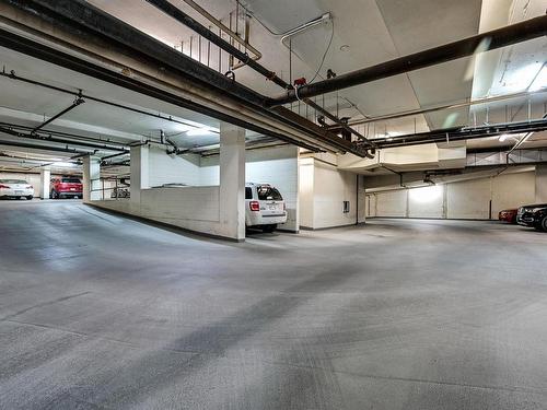 5A 10050 118 Street, Edmonton, AB - Indoor Photo Showing Garage