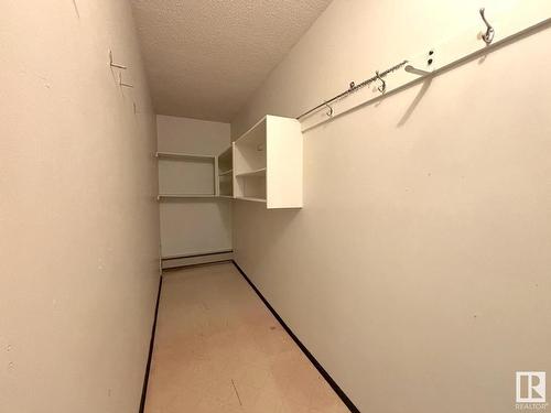 402 8604 Gateway Boulevard, Edmonton, AB - Indoor Photo Showing Other Room