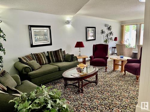 205 9985 93 Avenue, Fort Saskatchewan, AB - Indoor Photo Showing Living Room