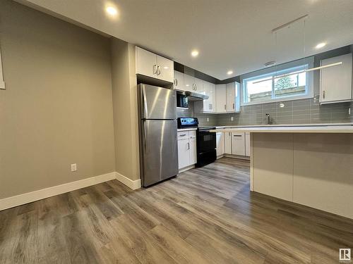 8420 117 Street, Edmonton, AB - Indoor Photo Showing Kitchen