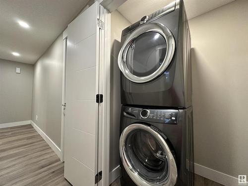 8420 117 Street, Edmonton, AB - Indoor Photo Showing Laundry Room