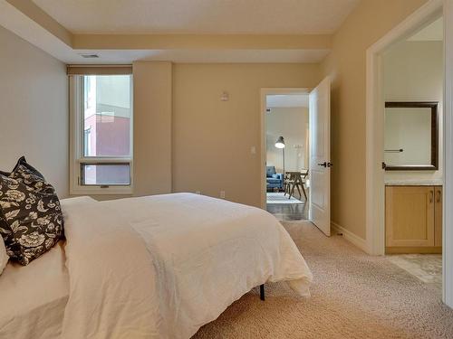 807 10142 111 Street, Edmonton, AB - Indoor Photo Showing Bedroom