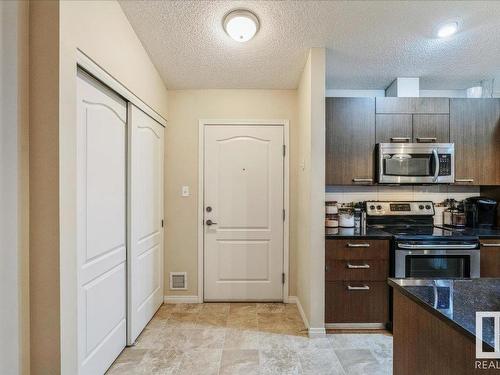 9351 Simpson Drive, Edmonton, AB - Indoor Photo Showing Kitchen