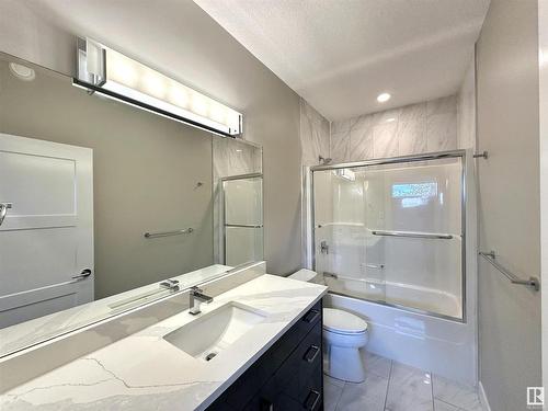 8422 117 Street, Edmonton, AB - Indoor Photo Showing Bathroom