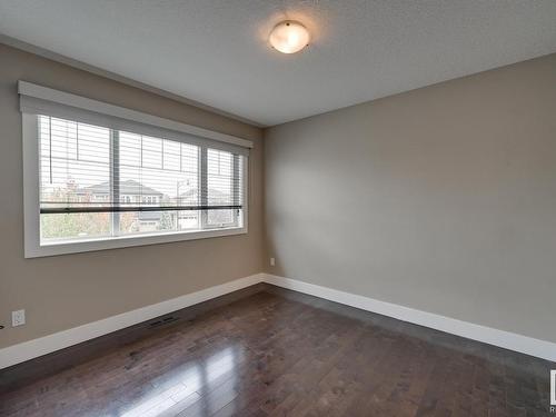 5258 Mullen Crest, Edmonton, AB - Indoor Photo Showing Other Room