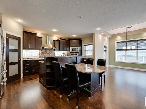 5258 Mullen Crest Ct Nw, Edmonton, AB 