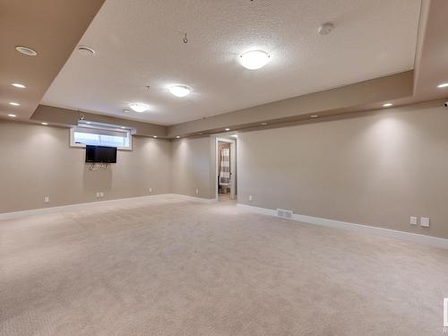 5258 Mullen Crest, Edmonton, AB - Indoor