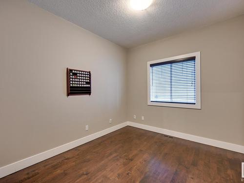 5258 Mullen Crest, Edmonton, AB - Indoor Photo Showing Other Room