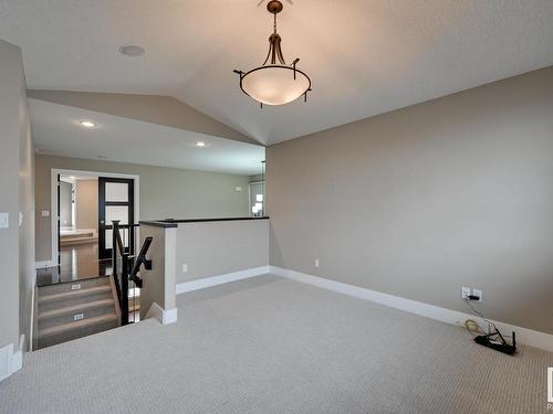 5258 Mullen Crest, Edmonton, AB - Indoor Photo Showing Other Room