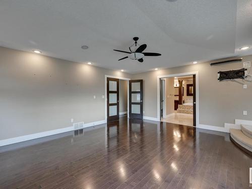 5258 Mullen Crest, Edmonton, AB - Indoor Photo Showing Other Room