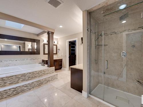 5258 Mullen Crest, Edmonton, AB - Indoor Photo Showing Bathroom