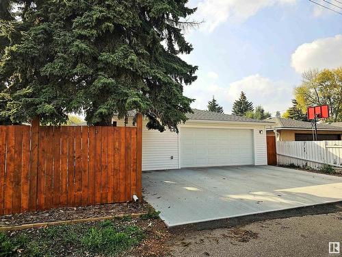 9535 148 Street, Edmonton, AB - Outdoor