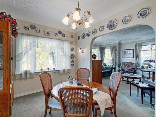 13311 124 Avenue, Edmonton, AB - Indoor Photo Showing Dining Room