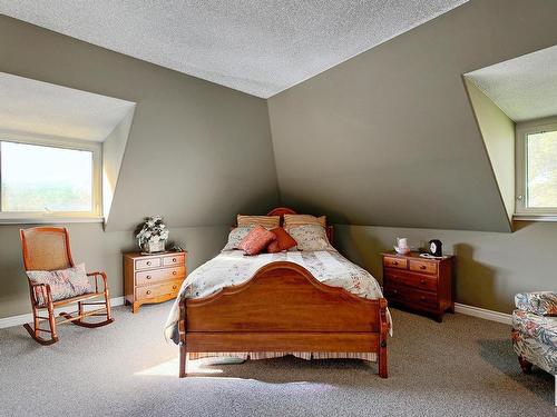 13311 124 Avenue, Edmonton, AB - Indoor Photo Showing Bedroom