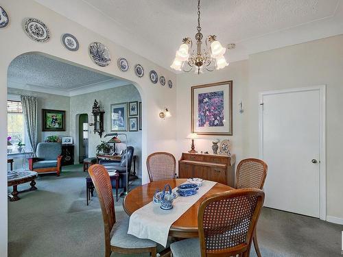 13311 124 Avenue, Edmonton, AB - Indoor Photo Showing Dining Room