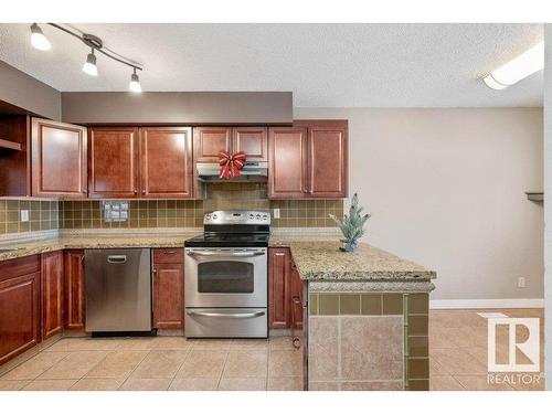 289 Grandin Village, St. Albert, AB - Indoor Photo Showing Kitchen