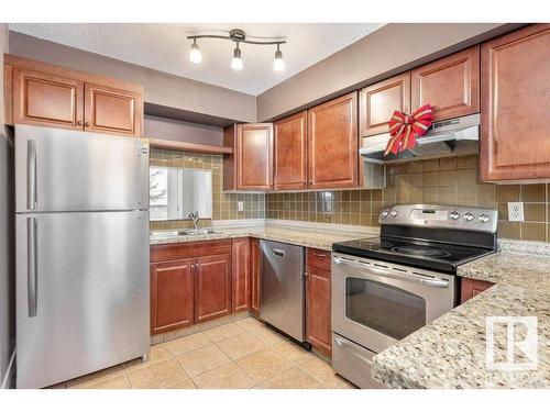 289 Grandin Village, St. Albert, AB - Indoor Photo Showing Kitchen