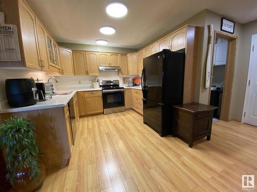 211 10935 21 Avenue, Edmonton, AB - Indoor Photo Showing Kitchen